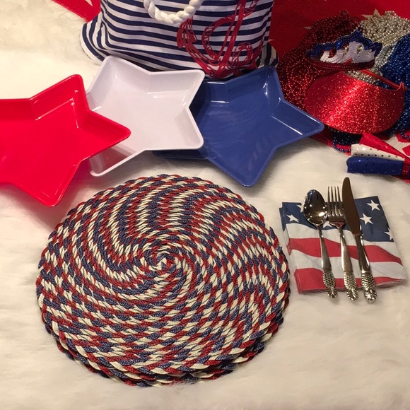 🇺🇸 4th of July 🇺🇸  15 Inch Round Placemats. 🇺🇸 Set of 4 🇺🇸 - Picture 2 of 13